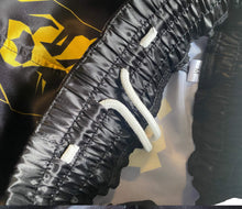 Carica l'immagine nel visualizzatore di Gallery, Pantaloncini Muay Thai Nero Oro