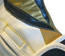 Carica l'immagine nel visualizzatore di Gallery, Guantoni Boxe Pitbull Valor Nero Oro 12 once