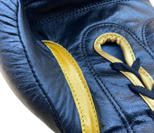 Carica l'immagine nel visualizzatore di Gallery, Guantoni Boxe Profight Lacci Neri 10 OZ