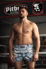 Carica l'immagine nel visualizzatore di Gallery, Pantaloncini Muay Thai Camo Ice