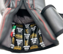 Carica l'immagine nel visualizzatore di Gallery, Guantoni Pitbull "Impact-X" Pro Leather – 14oz